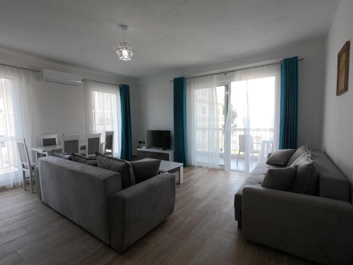 Apartamento R&i Sea And Mountain View Radhime Orikum